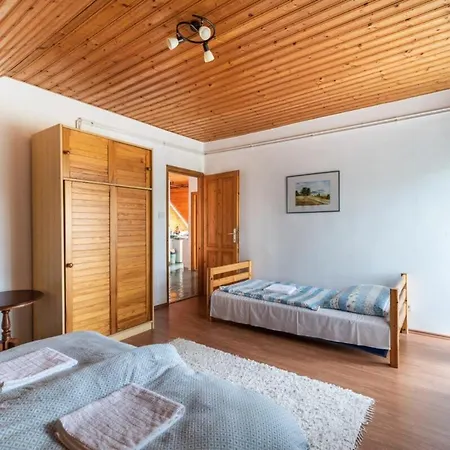 Mandulavirág Apartman Balatongyörök